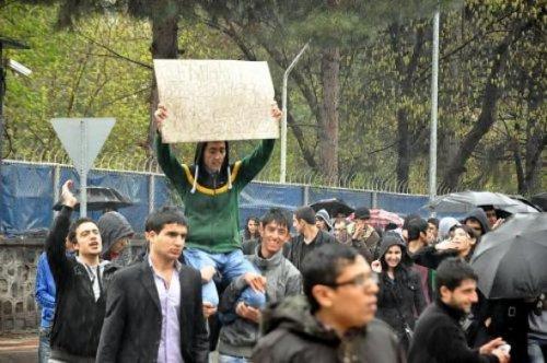 Gençlerin YGS isyanı  - Resim 86