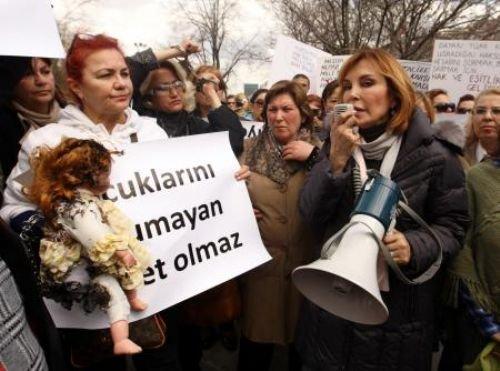 Meclis önünde kadına şiddet protestosu - Resim 4