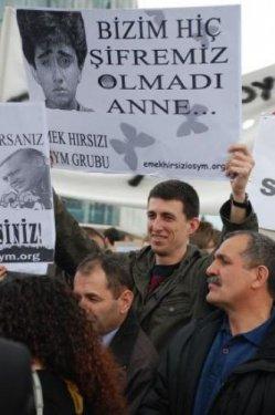 Bursa'da liseliler YCS'deki şifre iddialarını protesto etti - Resim 1