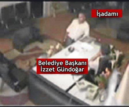Belediye başkanının odasındaki para trafiği  - Resim 1