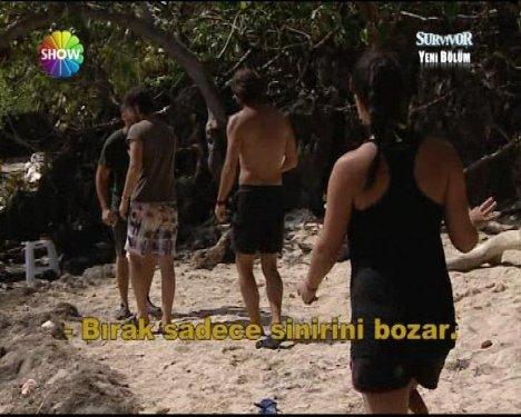 Survivor Ünlüler Gönüllüler'de rezalet - Resim 24