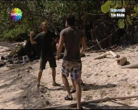 Survivor Ünlüler Gönüllüler'de rezalet - Resim 20