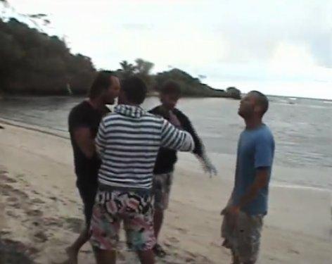Survivor Ünlüler Gönüllüler'de rezalet - Resim 8