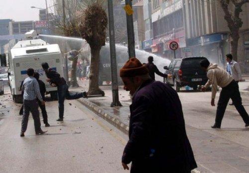 Van ve Yüksekova'da olaylar - Resim 33