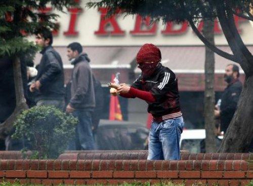 BDP'lilerden Taksim'de YSK protestosu - Resim 14