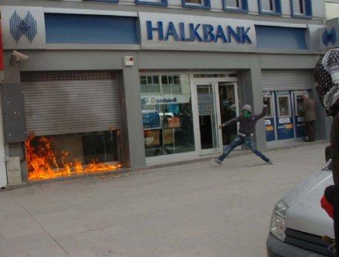 Van ve Yüksekova'da olaylar - Resim 4