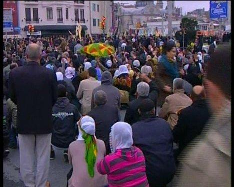 BDP'lilerden Taksim'de YSK protestosu - Resim 9