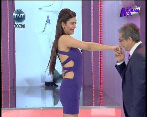 Mali'den Ebru Şancı'ya: Senin kayısını yerim - Resim 4