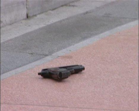 Taksim'de eli silahlı gençten Türk bayraklı eylem  - Resim 15