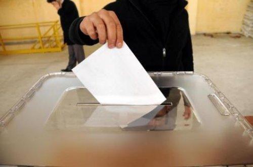 Şeffaf oy sandıkları yola çıktı