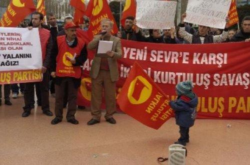 Taksim'deki anma töreninde gerginlik  - Resim 12