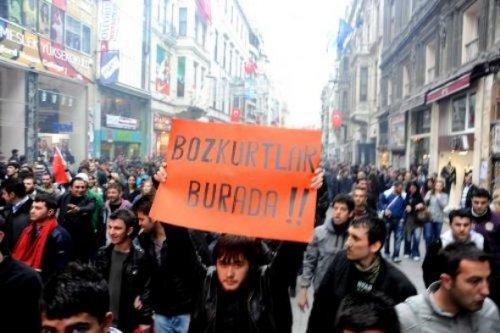 Taksim'deki anma töreninde gerginlik  - Resim 14
