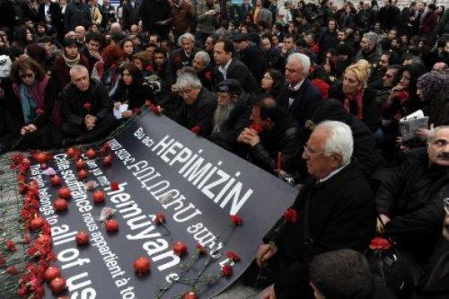 Taksim'deki anma töreninde gerginlik  - Resim 1