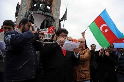 Taksim'deki anma töreninde gerginlik  - Resim 17