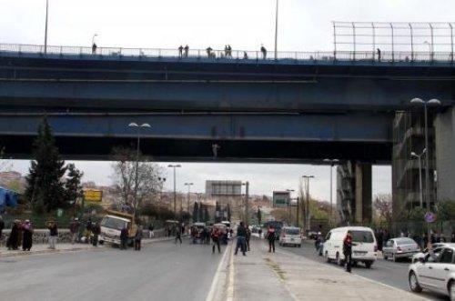 Köprü’den atladı branda ile kurtuldu - Resim 15