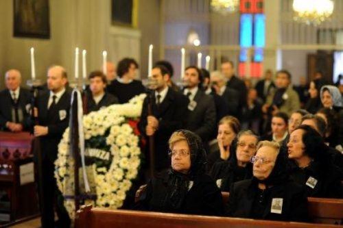 Ermeni şehit son yolculuğuna uğurlandı - Resim 1