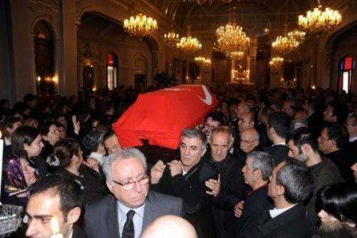 Ermeni şehit son yolculuğuna uğurlandı - Resim 5