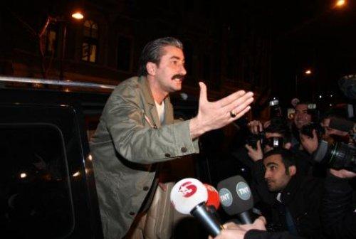 Öyle Bir Geçer Zaman ki ekibi eğlencede - Resim 1