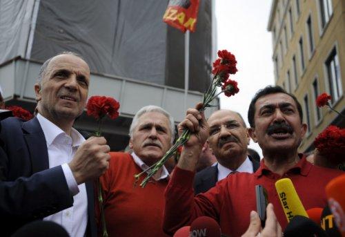Taksim'de kalabalık kadraja sığmadı - Resim 28