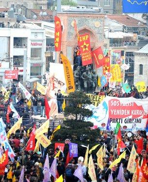 Taksim'de kalabalık kadraja sığmadı - Resim 45