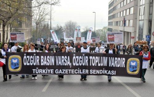 Türkiye'den ve dünyadan 1 Mayıs kareleri - Resim 32