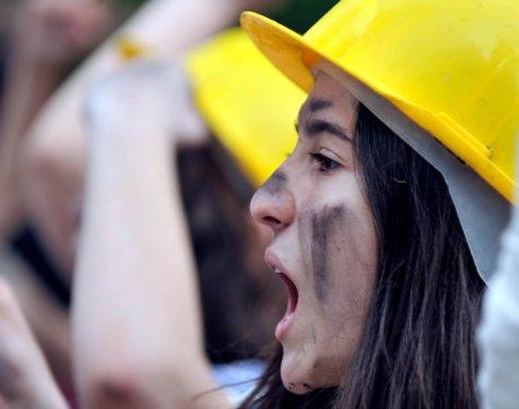 Türkiye'den ve dünyadan 1 Mayıs kareleri - Resim 75