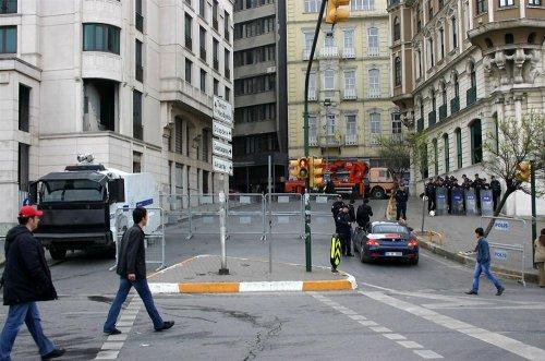 Taksim'de kalabalık kadraja sığmadı - Resim 43
