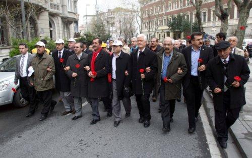 Türkiye'den ve dünyadan 1 Mayıs kareleri - Resim 98