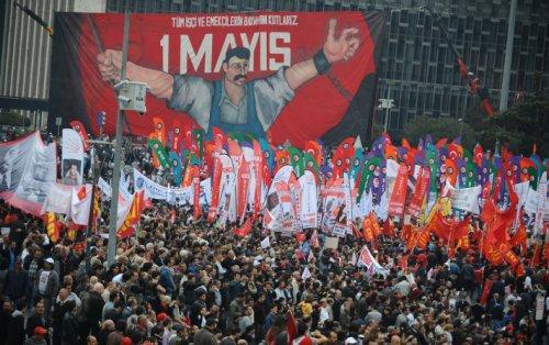 Türkiye'den ve dünyadan 1 Mayıs kareleri - Resim 107