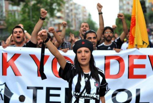 Türkiye'den ve dünyadan 1 Mayıs kareleri - Resim 74