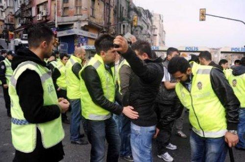 Taksim'de kalabalık kadraja sığmadı - Resim 18