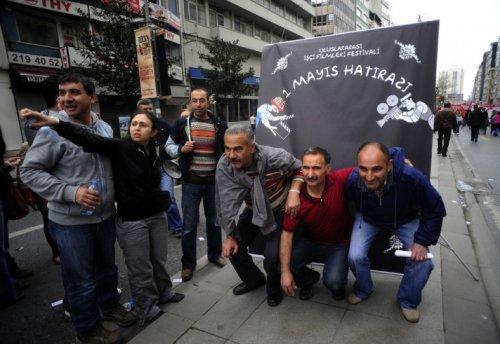 Türkiye'den ve dünyadan 1 Mayıs kareleri - Resim 110