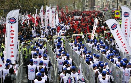 Türkiye'den ve dünyadan 1 Mayıs kareleri - Resim 112