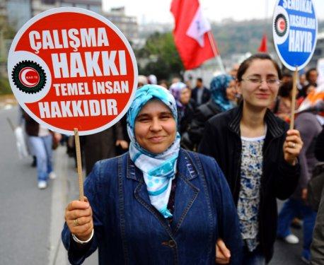 Türkiye'den ve dünyadan 1 Mayıs kareleri - Resim 19