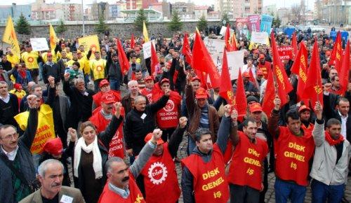 Türkiye'den ve dünyadan 1 Mayıs kareleri - Resim 78