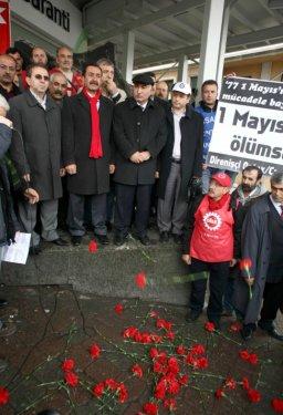 Türkiye'den ve dünyadan 1 Mayıs kareleri - Resim 100