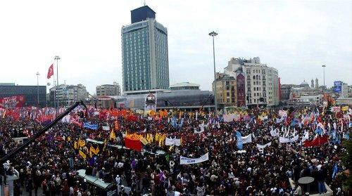 Taksim'de kalabalık kadraja sığmadı - Resim 36
