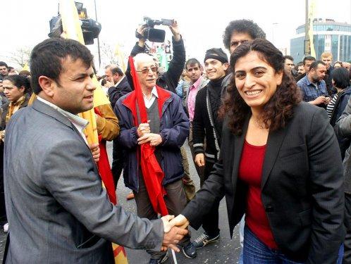 Taksim'de kalabalık kadraja sığmadı - Resim 37