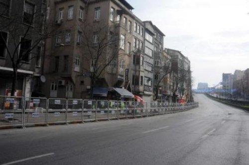 Taksim'de kalabalık kadraja sığmadı - Resim 4