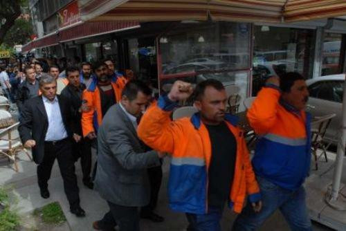 İşçiler CHP binasını bastı - Resim 13