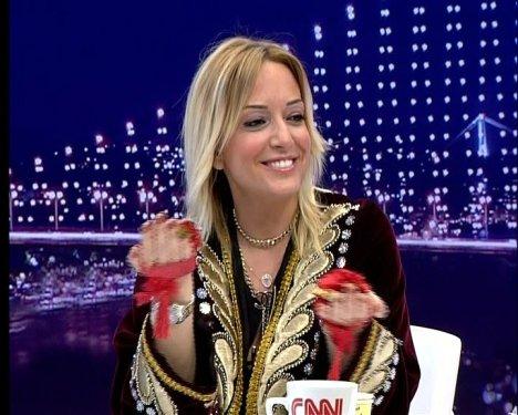Saba Tümer'e canlı yayında kına gecesi  - Resim 6
