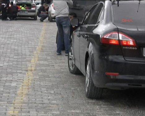 Başbakan'ı koruyan polis konvoyuna silahlı saldırı - Resim 3