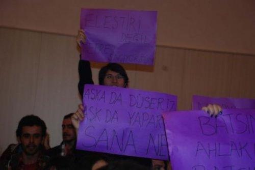 Hıncal Uluç'a protesto