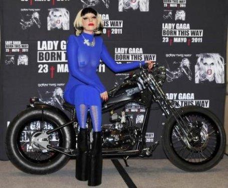 Lady Gaga yeni albümünü tanıttı - Resim 4