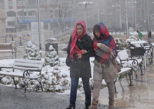 Sivas'ta Mayıs ayında kar  - Resim 10
