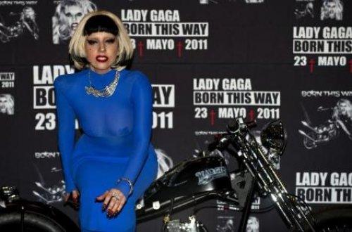 Lady Gaga yeni albümünü tanıttı - Resim 2