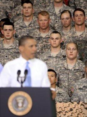 Obama Ladin'i öldüren komandolarla bir arada - Resim 21