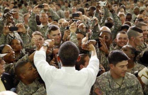 Obama Ladin'i öldüren komandolarla bir arada - Resim 23