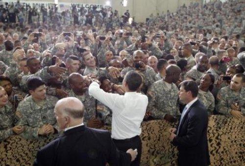 Obama Ladin'i öldüren komandolarla bir arada - Resim 15