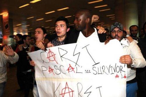 Survivor'dan diskalifiye edilen Pascal böyle karşılandı